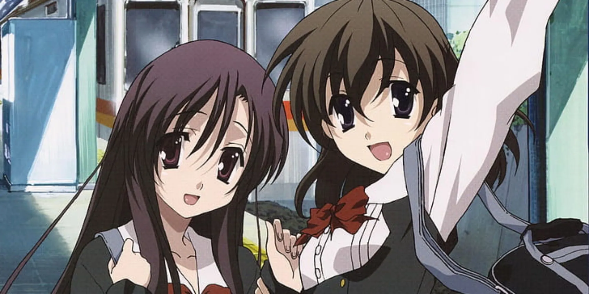 Hai nữ sinh trẻ, một tóc tím dài và một tóc nâu ngắn, đang vẫy tay trong anime School Days