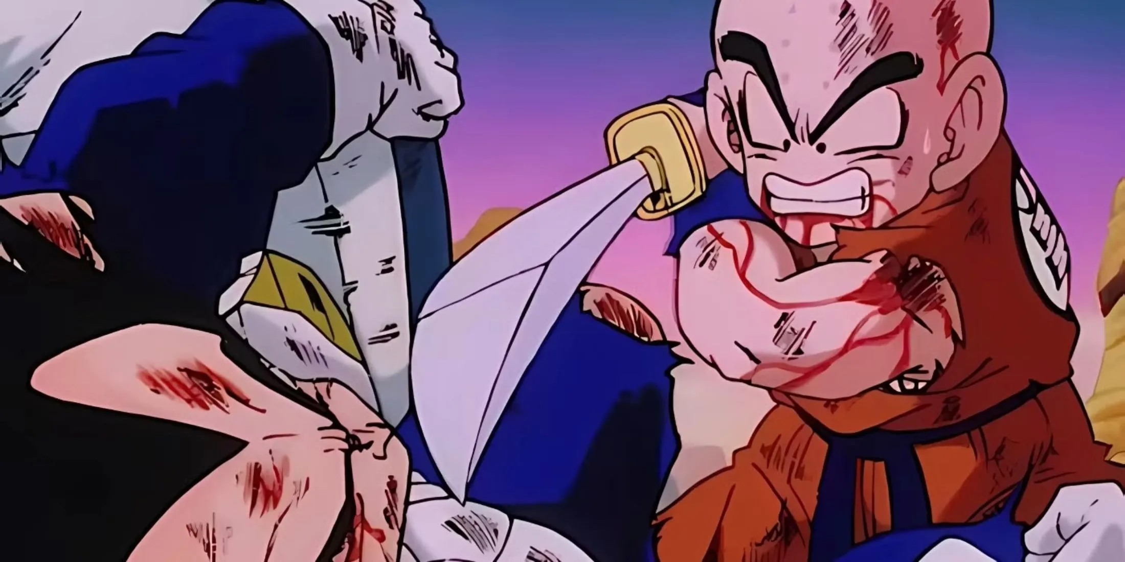 Krilin định kết liễu Vegeta nhưng Goku can ngăn trong trận chiến với Saiyan