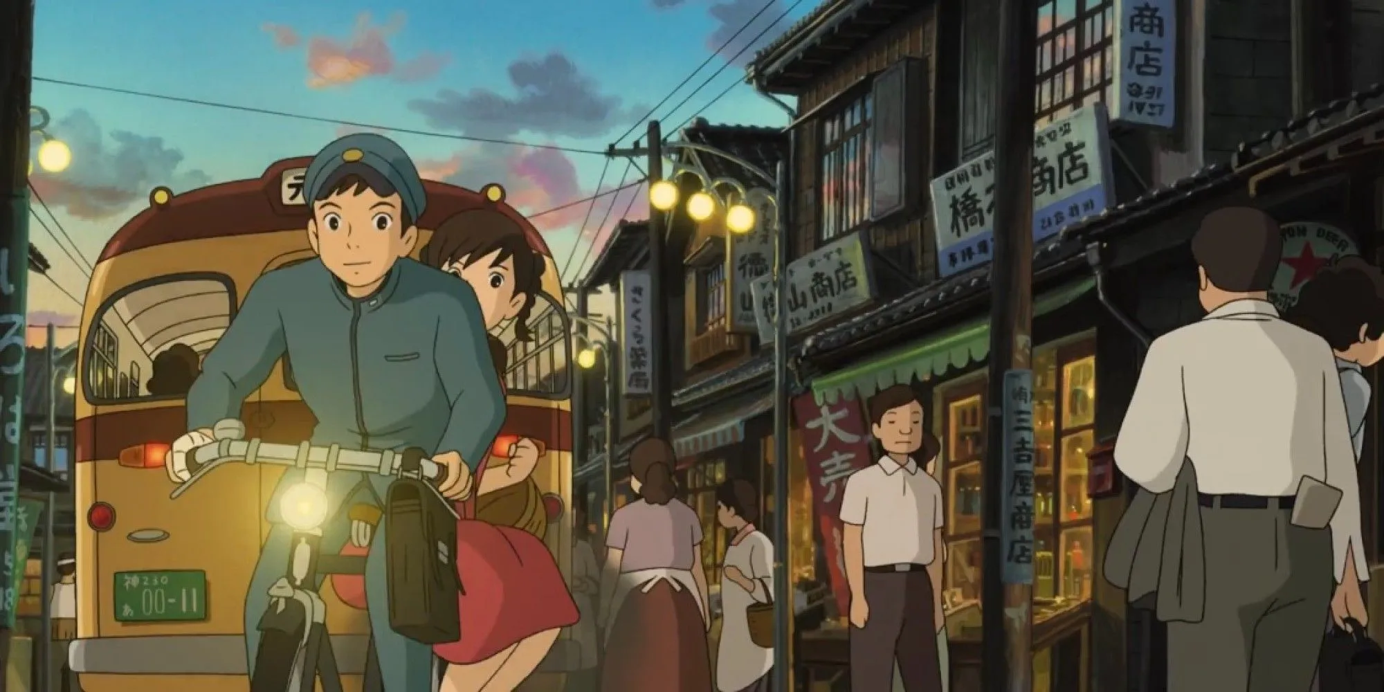 Umi Matsuzaki và Shun Kazama, hai nhân vật chính trong From Up on Poppy Hill, tại ngôi nhà câu lạc bộ