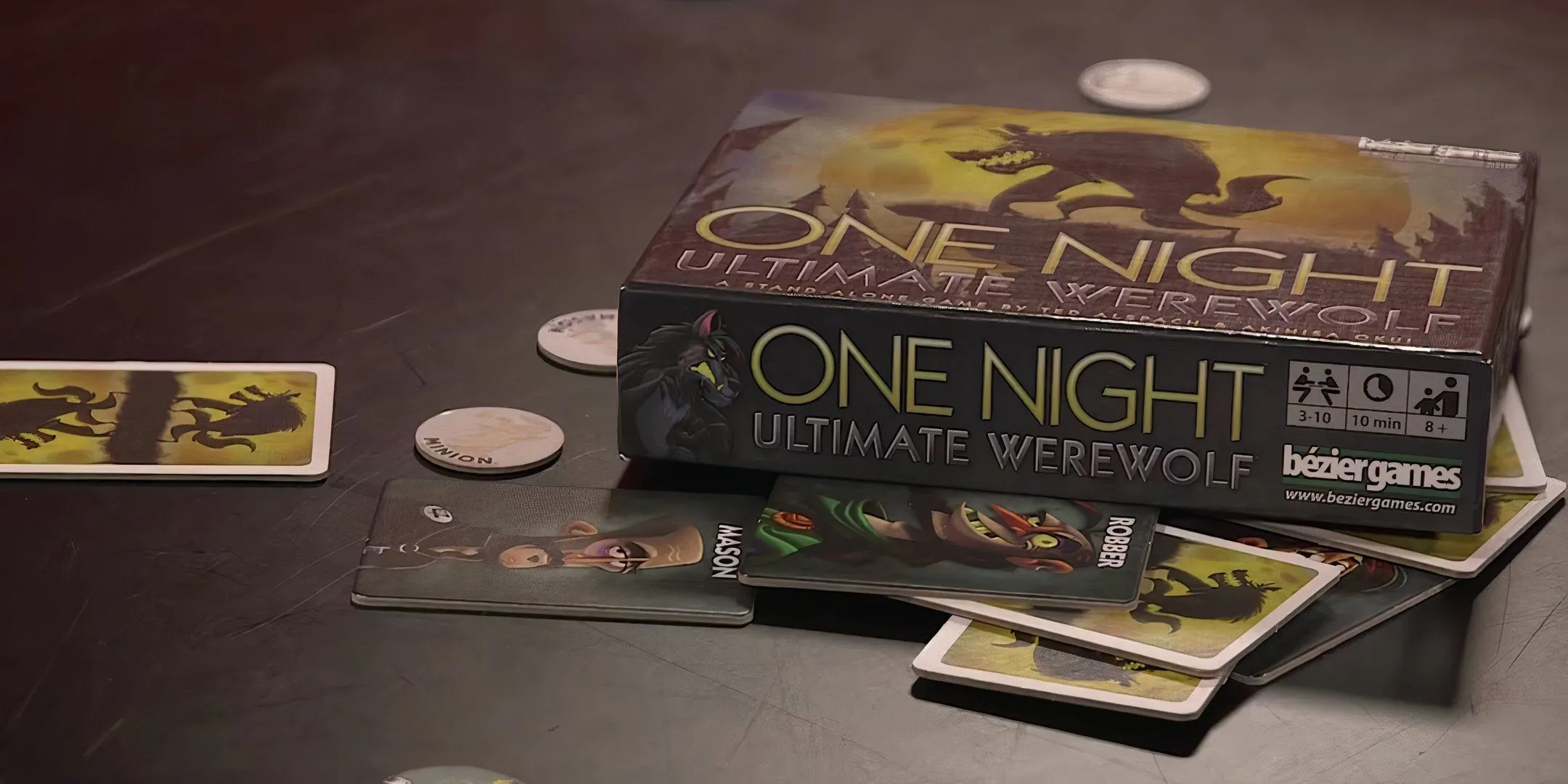 Cận cảnh bộ bài One Night Ultimate Werewolf, nơi những lời nói dối lên ngôi