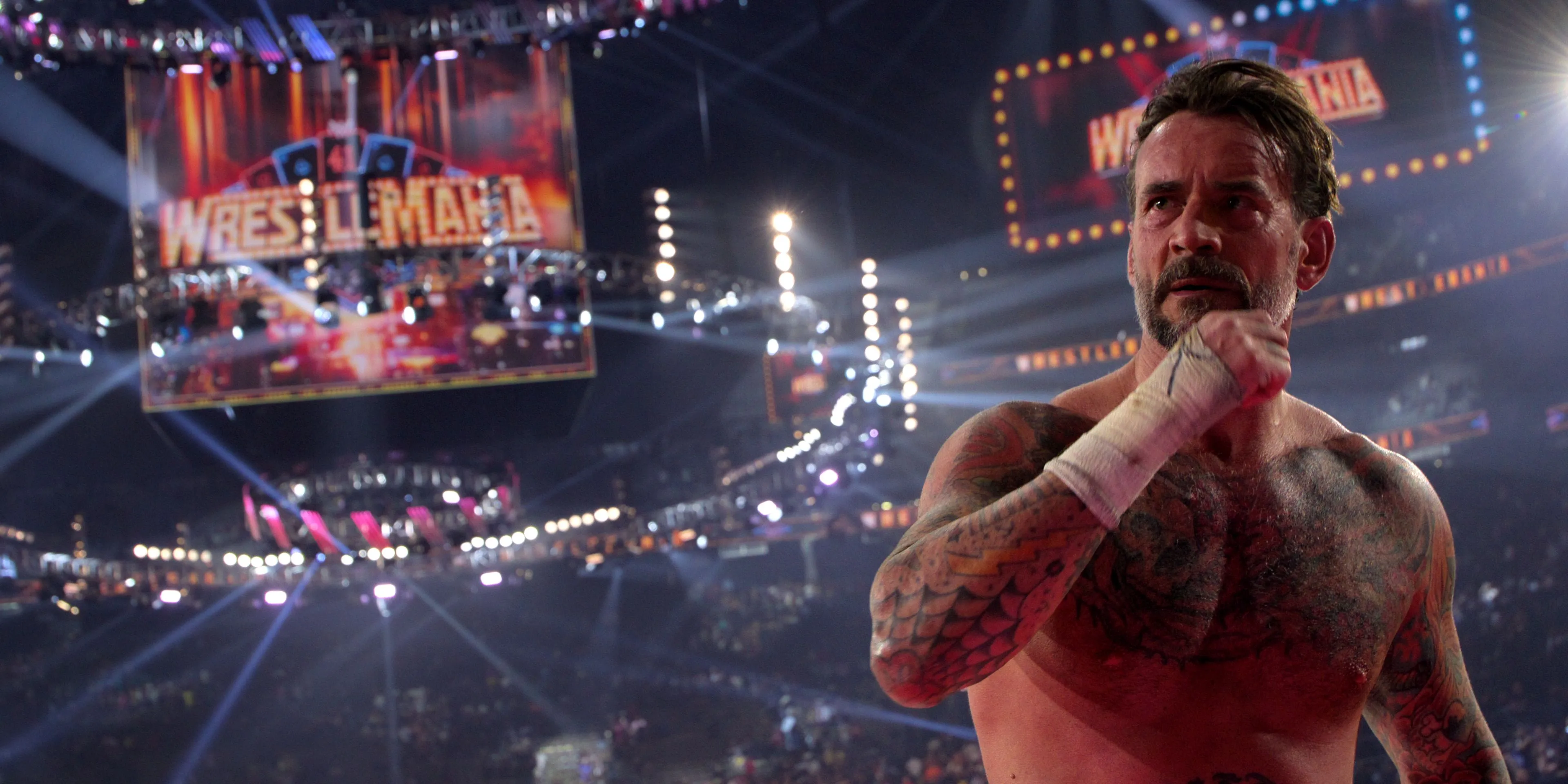 Đô vật CM Punk xuất hiện trong series tài liệu WWE Unreal, hé lộ hành trình đầy thăng trầm