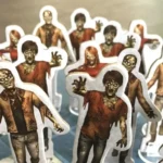 Token và thẻ bài của game Dead of Winter, tái hiện không khí sinh tồn zombie