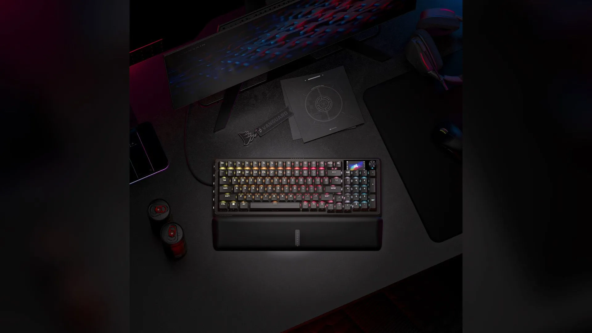 Góc nhìn toàn cảnh với ánh sáng RGB và miếng kê tay nam châm