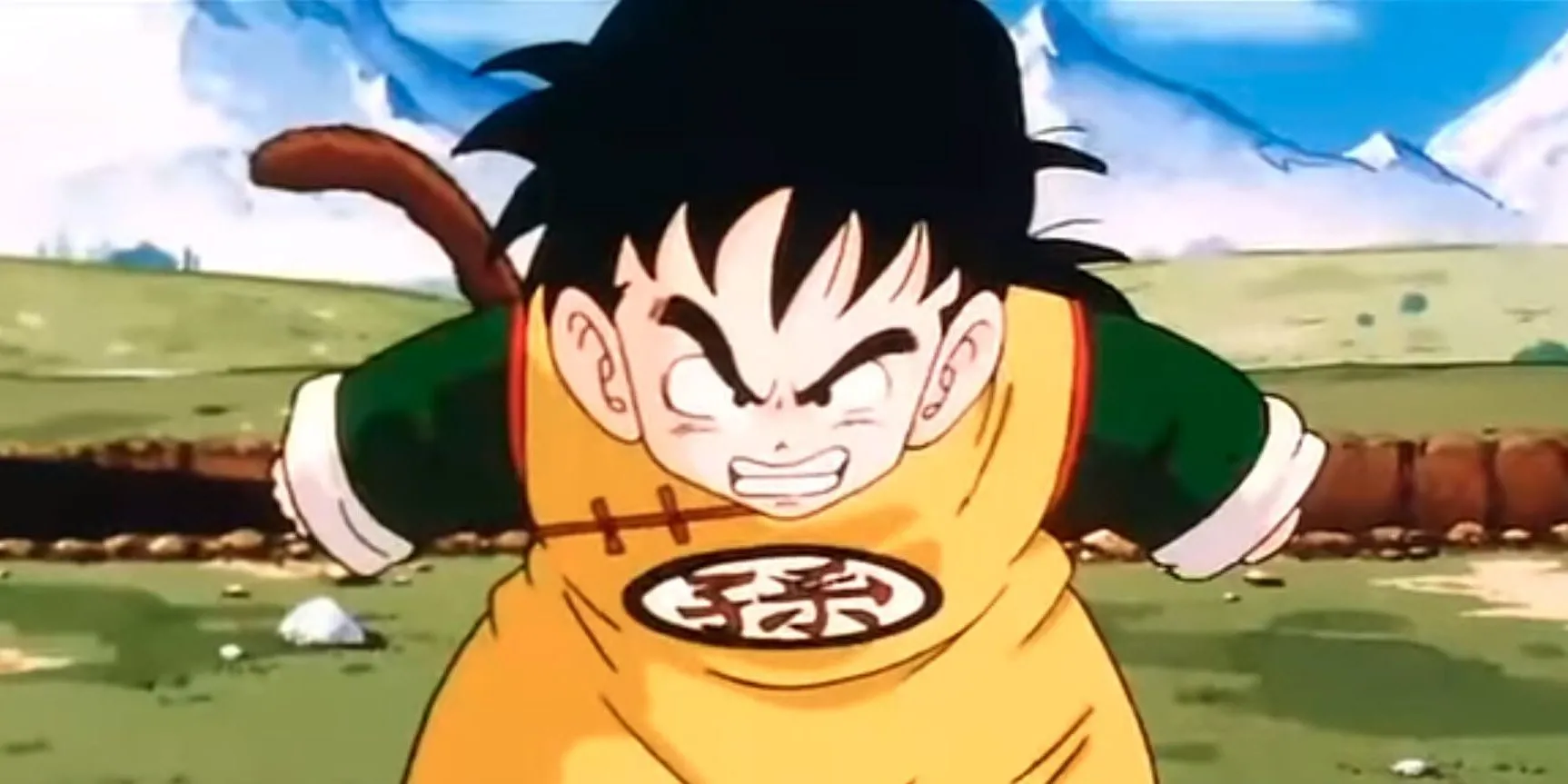 Gohan bị kéo vào trận chiến khi Raditz xuất hiện